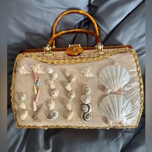 Vintage 50s-60s shell bag
